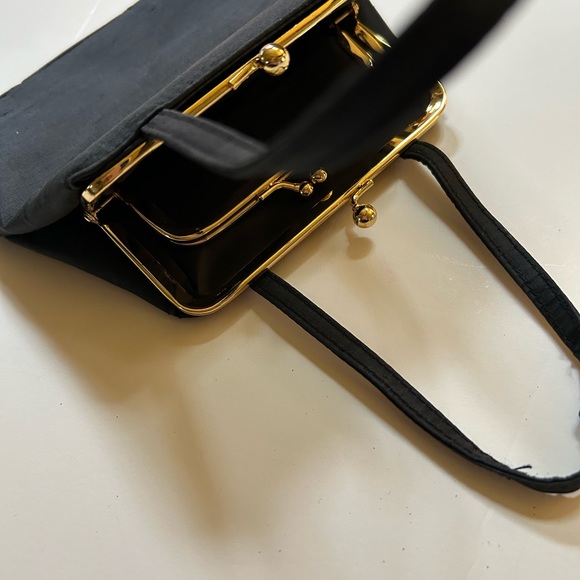 Vintage Beaded Evening Bag Silk Shantung Excellant Condition with Change Purse. - Picture 2 of 6